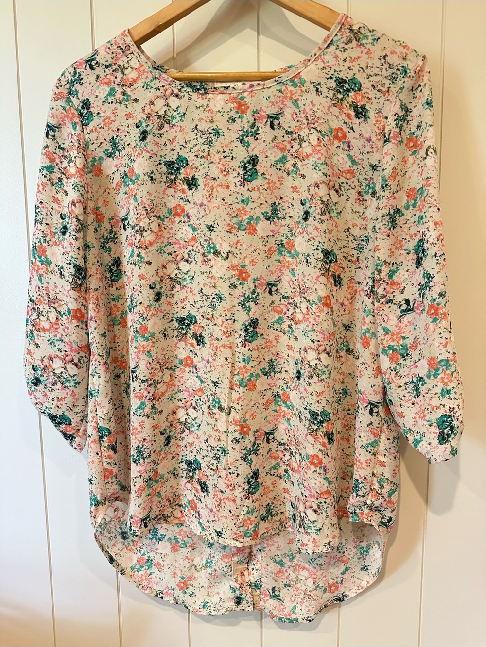 Pink Republic Floral Blouse Women’s XL Cream Multicolor Button‑Back Top